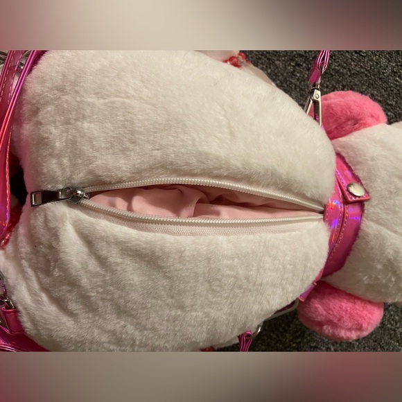 NEW Club Exx Frosty cuddle baby bear backpack - Picture 5 of 8